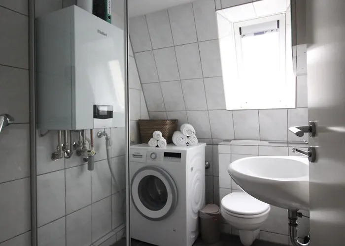 Homie Schiestlstraße - Moderne Dachgeschosswohnung Mit 2 Schlafzimmern Apartment Würzburg