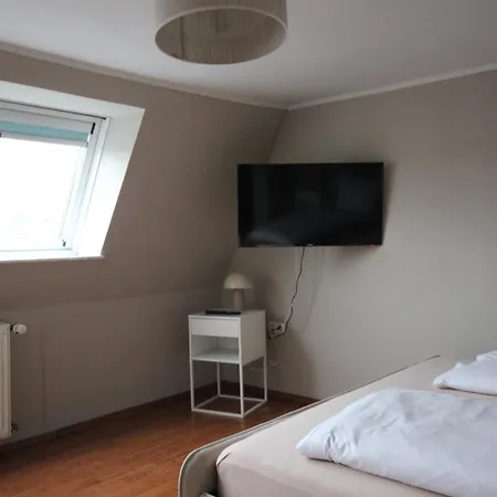 Homie Schiestlstrasse - Moderne Dachgeschosswohnung Mit 2 Schlafzimmern Apartment Würzburg